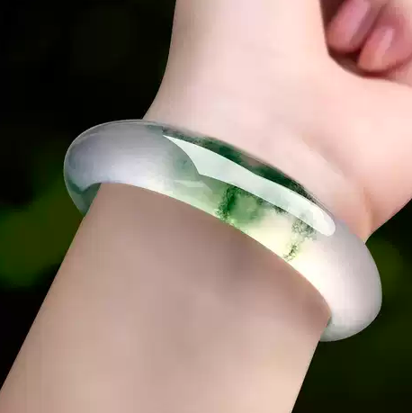 Jade Bangle: The Eastern Gem, A Circle of Harmony