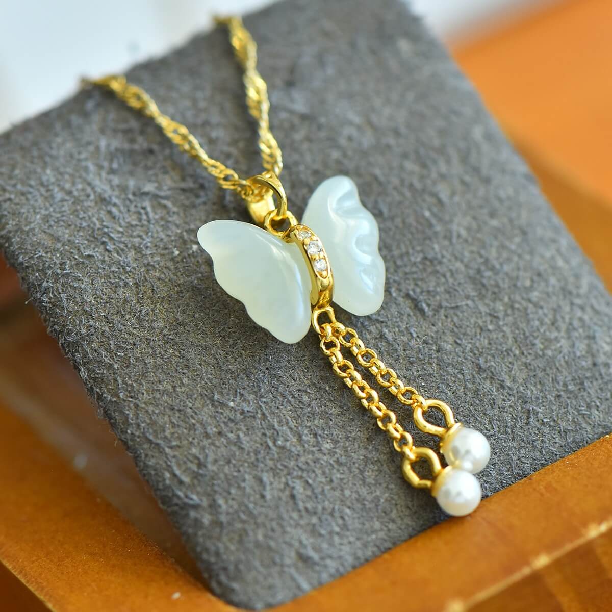 White Jade Jewelry: Symbolism, Benefits & How to Wear It