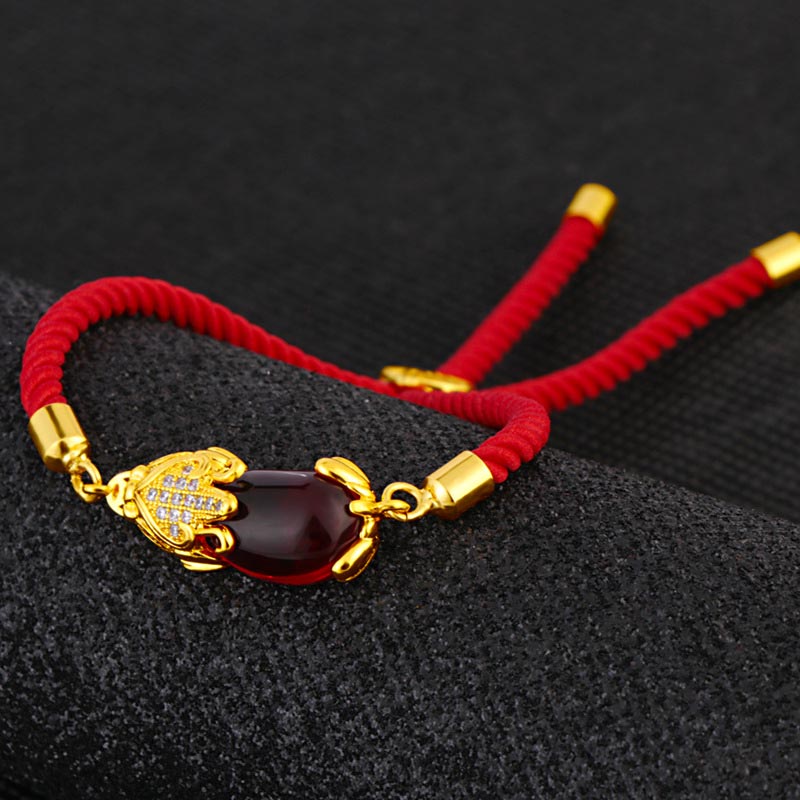 Karma Stone Wealth Attractor Red Agate Pixiu Red String Bracelet