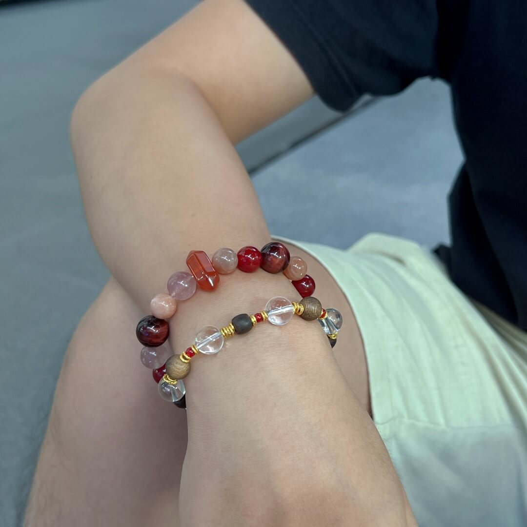 Karma Stone Bracelet 10mm Clear Quartz + Agarwood + Twisted Beads