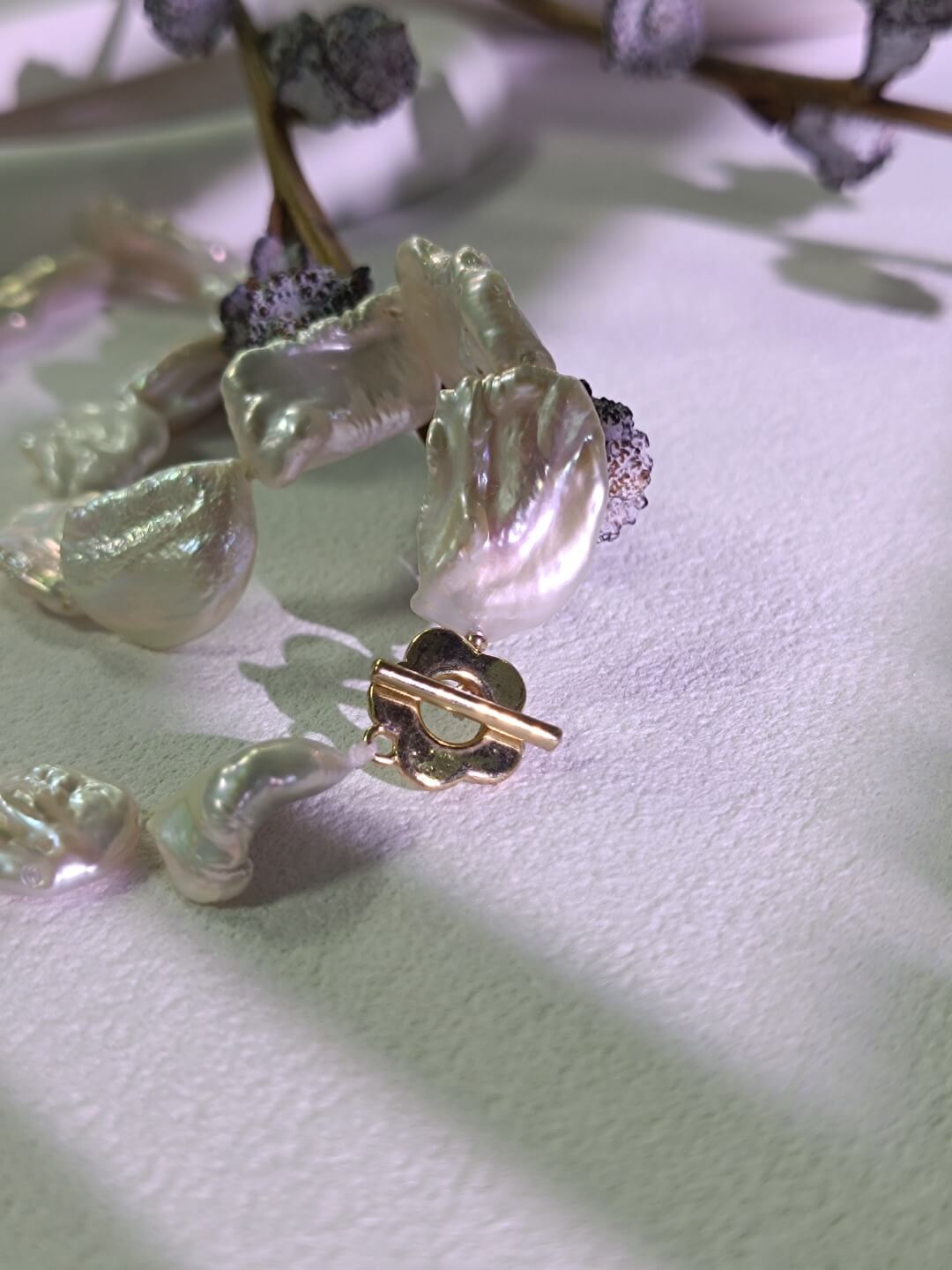 Baroque Necklace Nucleus-Free Freshwater Pearls, Strong Luster