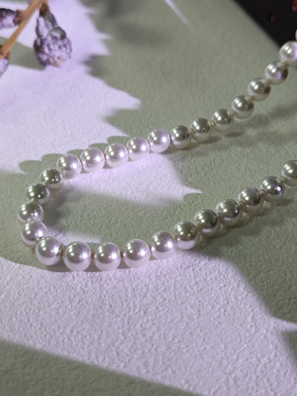 Shell Pearl Near-Round Strong Cold Light Necklace 6mm Magnetic Clasp