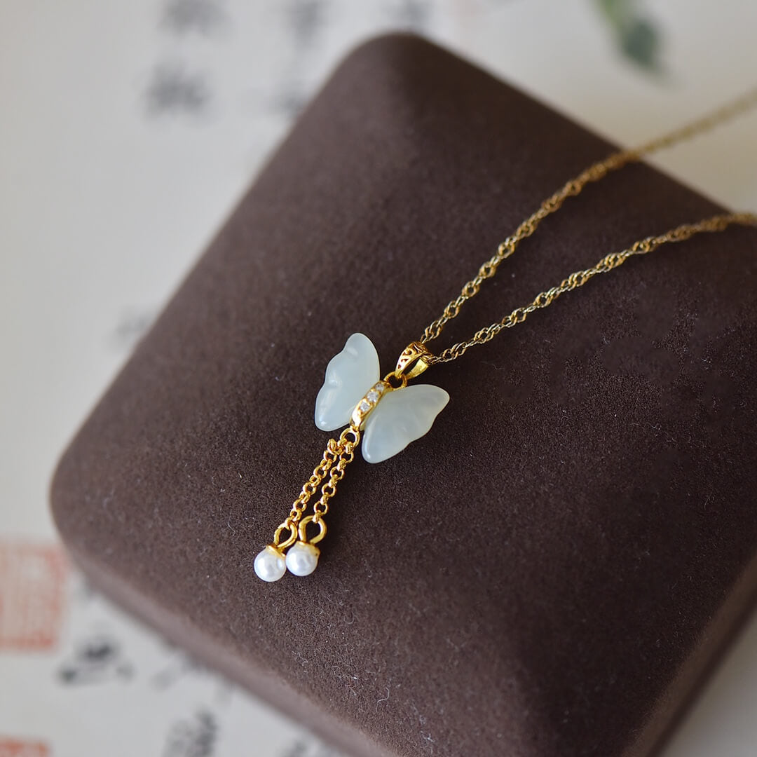 Sterling Silver with Hetian Jade Butterfly Pendant with Pearl and Zirconia (Thick Gold)
