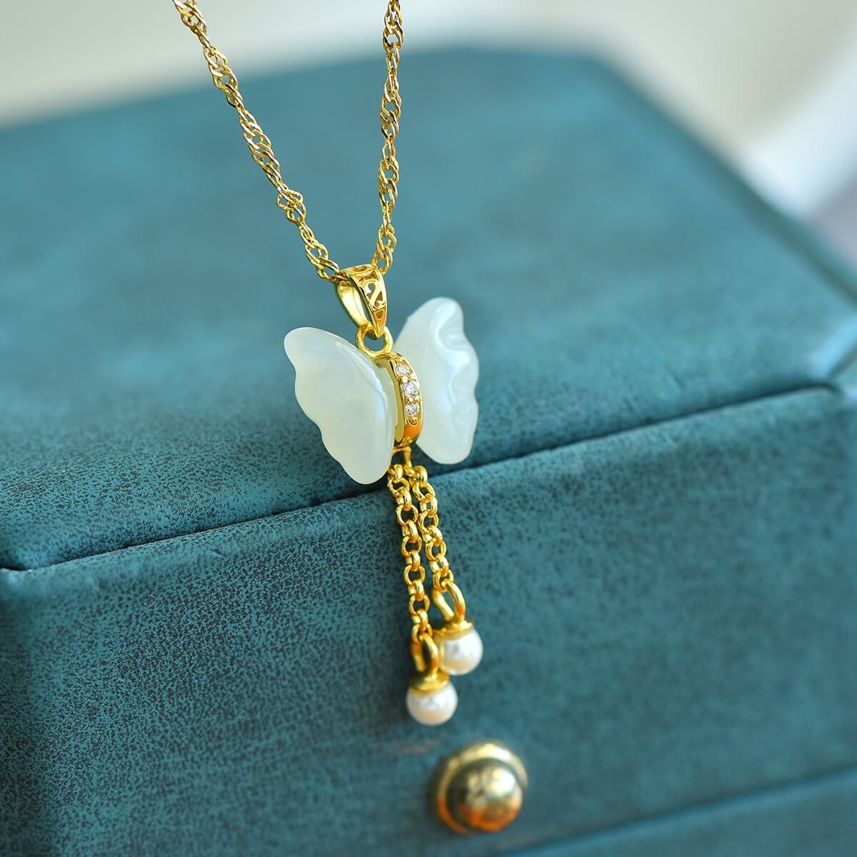 Sterling Silver with Hetian Jade Butterfly Pendant with Pearl and Zirconia (Thick Gold)