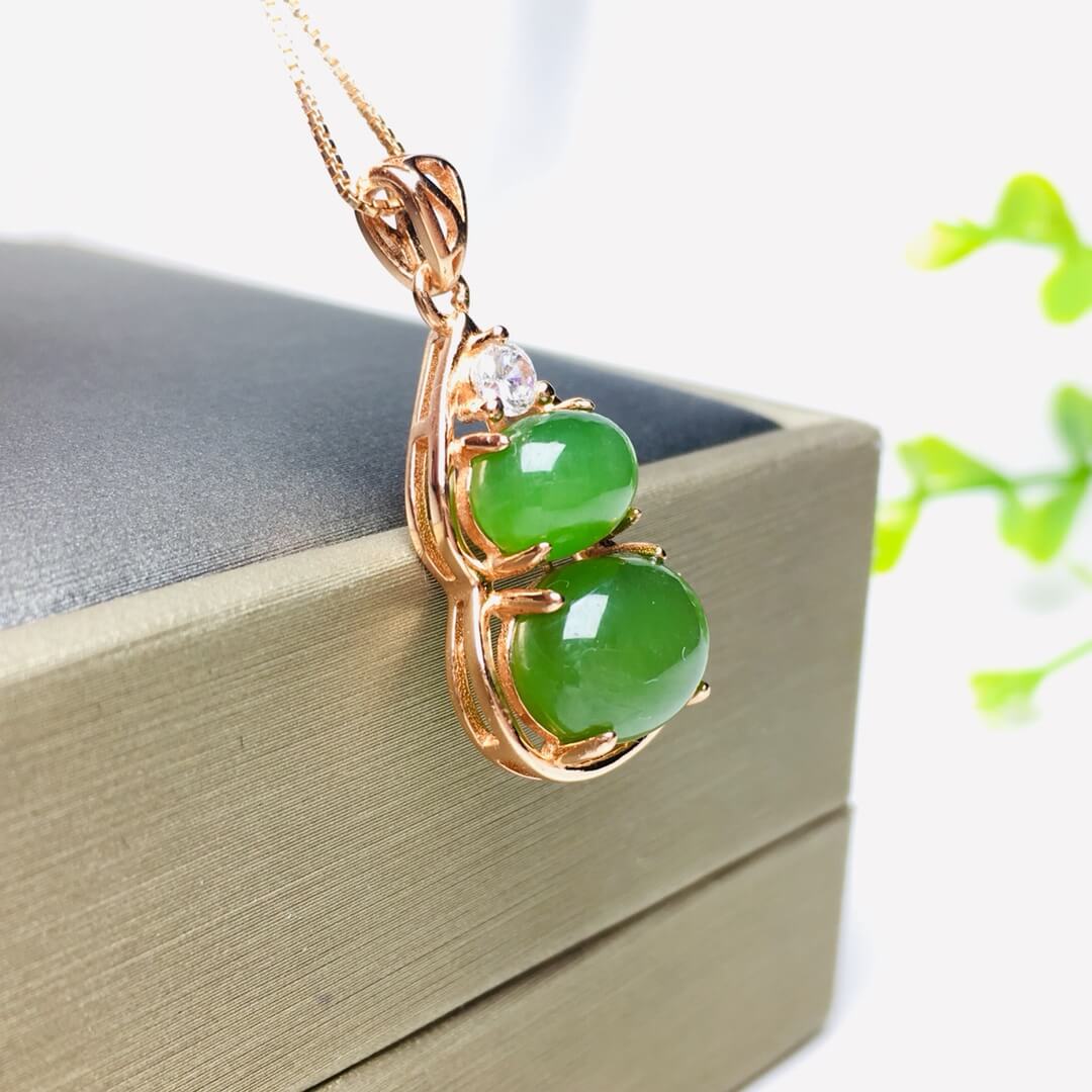 Sterling Silver Pendant with Hotan Jade Egg-Shaped Pendant