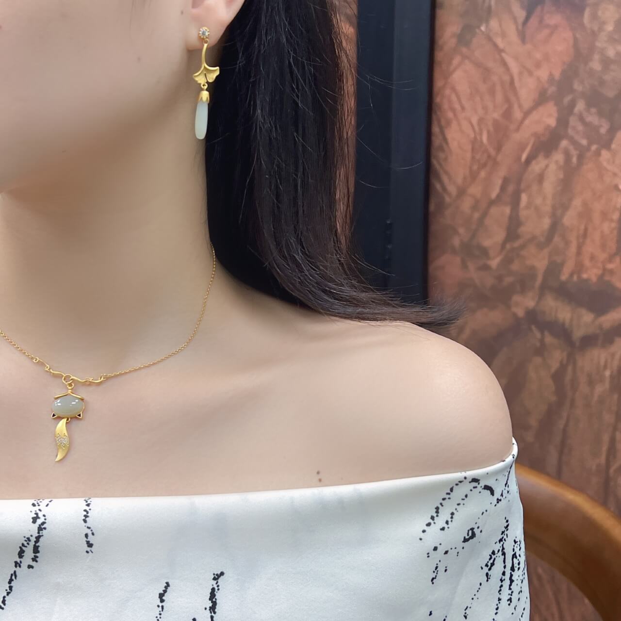 Sterling Silver with Hetian Jade (5x20cm) Long Pendant Plain Silver “So Glad You're Here” Earrings (Thick Brushed Gold)