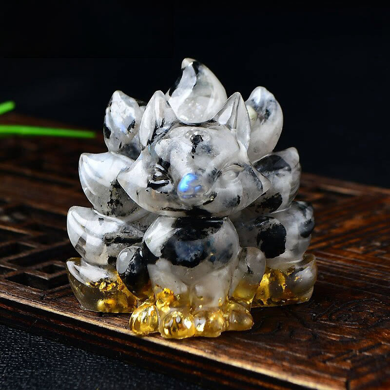 Karma Stone Natural Various Crystal Strawberry Quartz Amethyst Nine Tailed Fox Protection Home Decoration